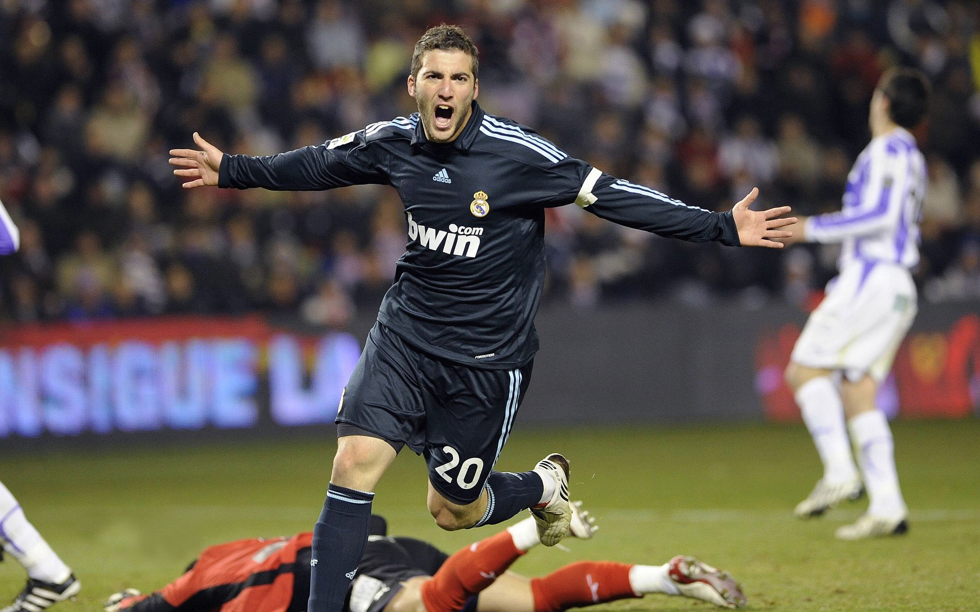 业界专家畅谈电竞未来：从技术、内容到生态的全方位思考，电竞行业的现状和未来的发展的趋势